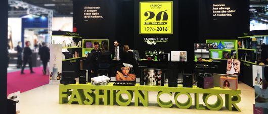 STAND FASHION COLOR – 2016